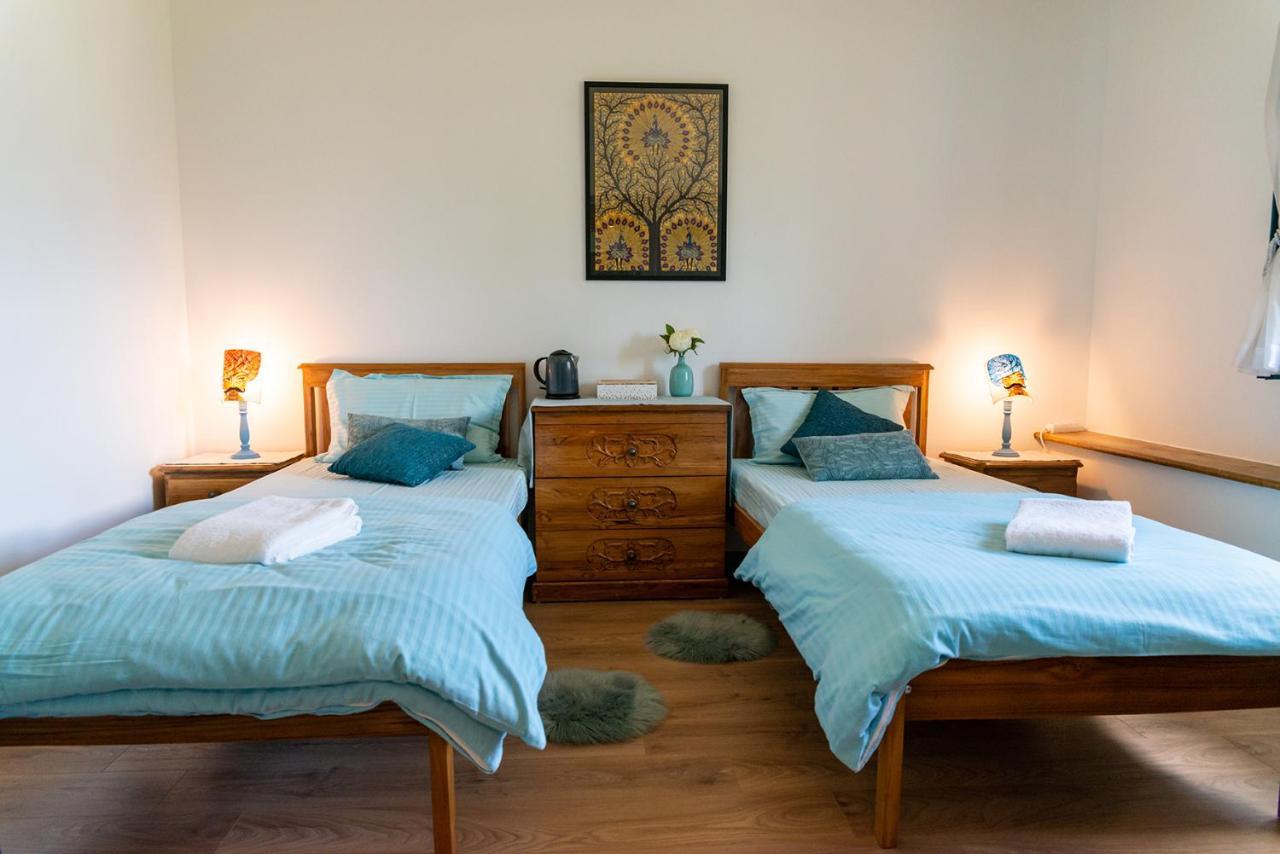 Sanskriti Hotel Scionzier Kültér fotó
